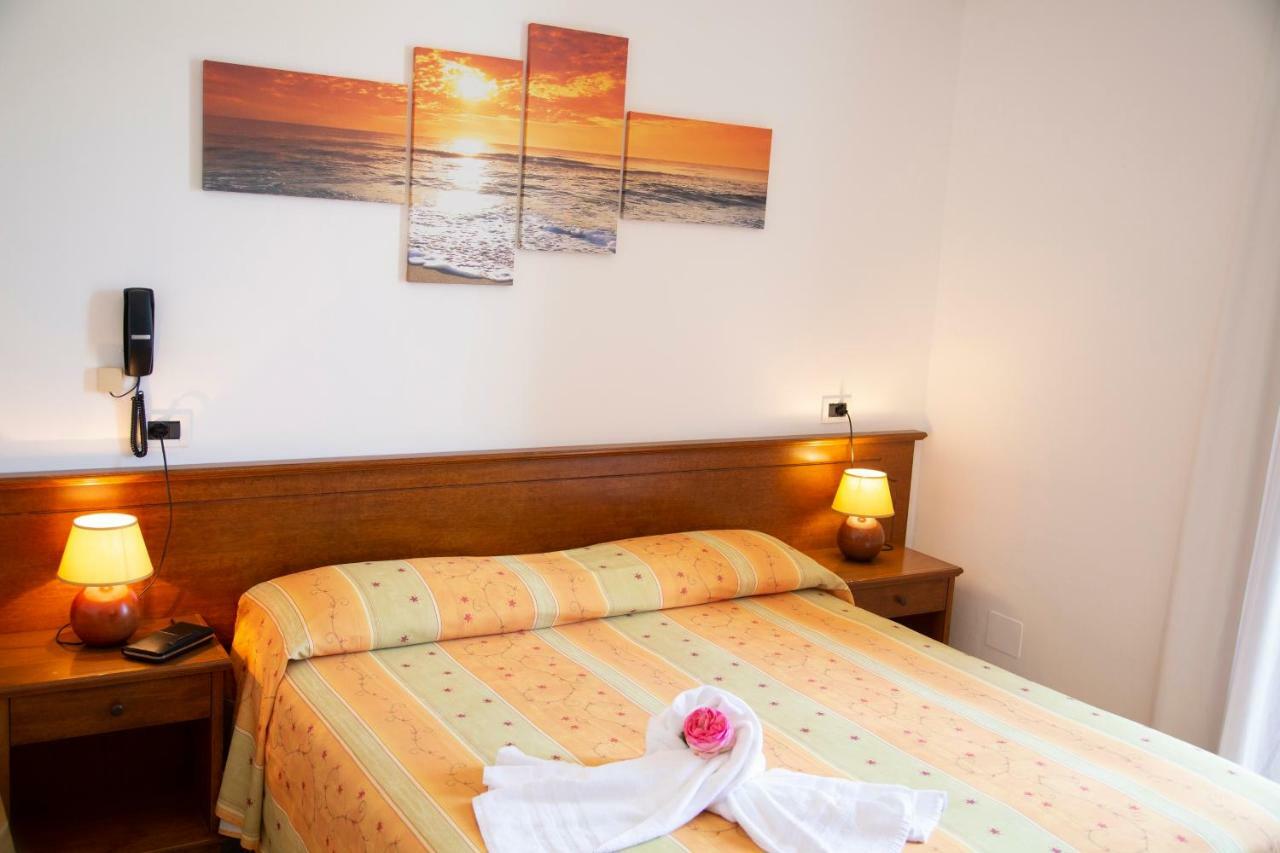 Hotel La Mandorla Barano d'Ischia Room photo